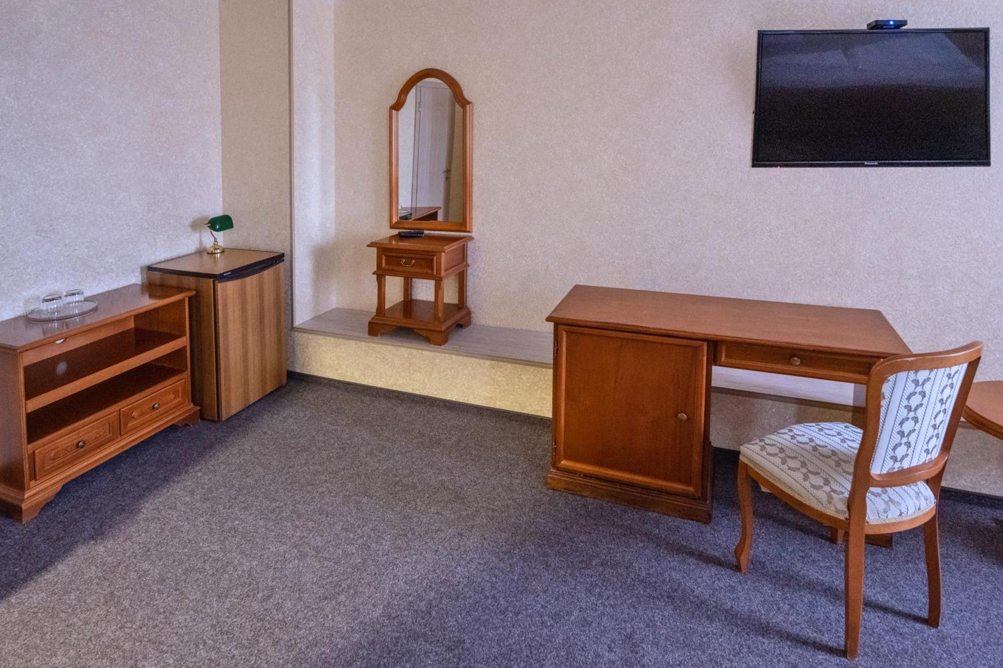 Hotel Express Корпус 2 Kijev Kültér fotó