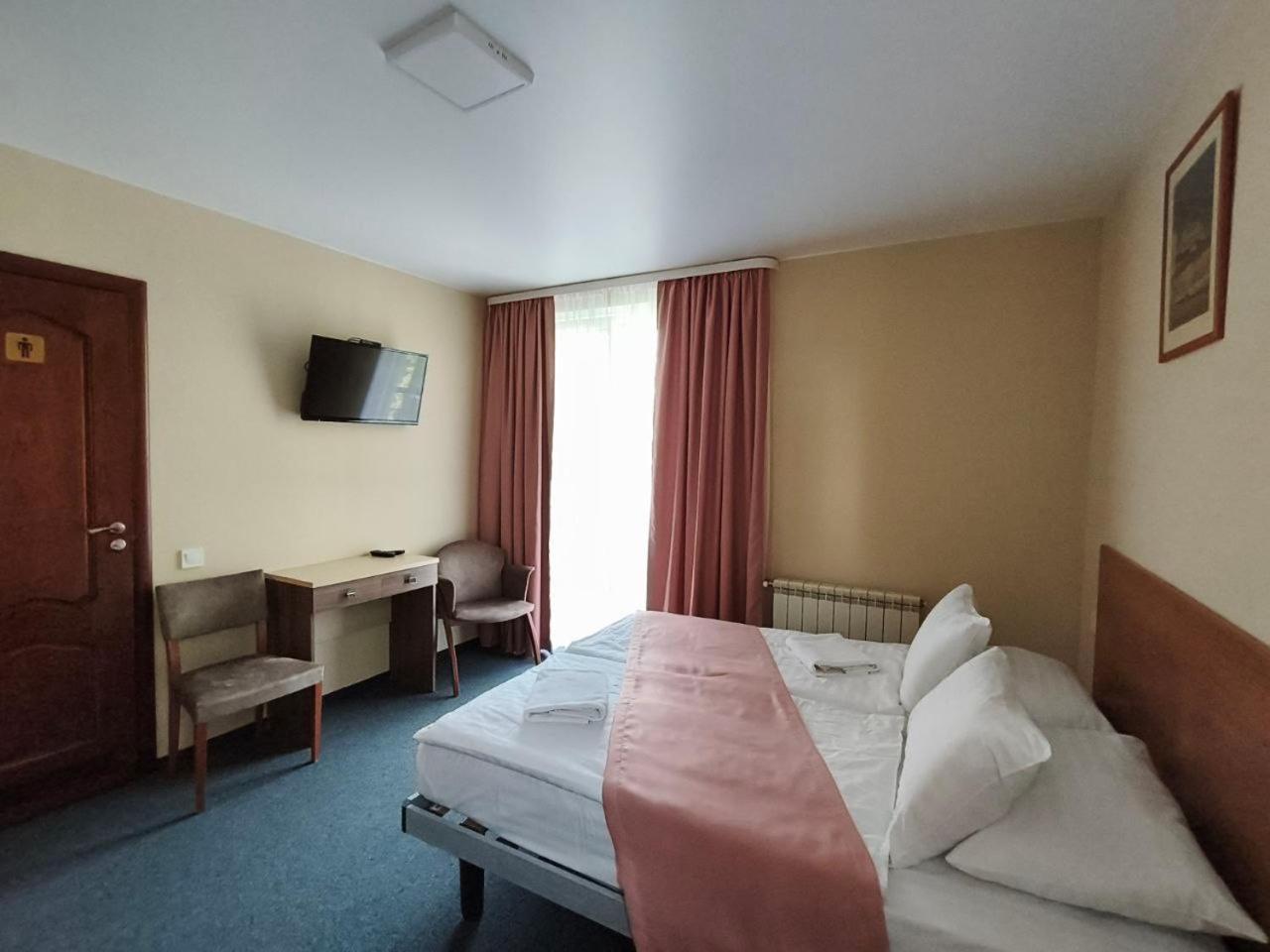 Hotel Express Корпус 2 Kijev Kültér fotó