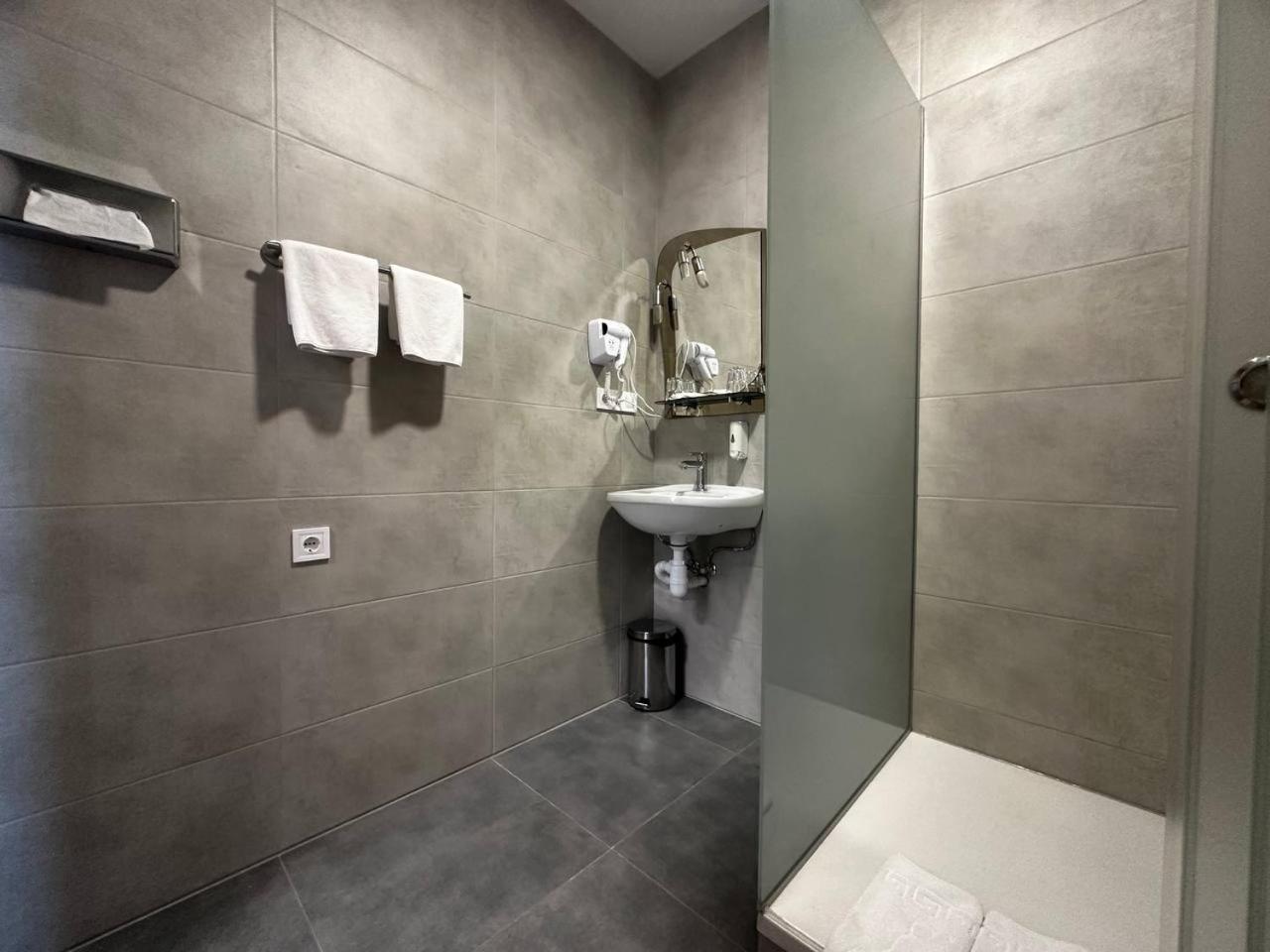 Hotel Express Корпус 2 Kijev Kültér fotó